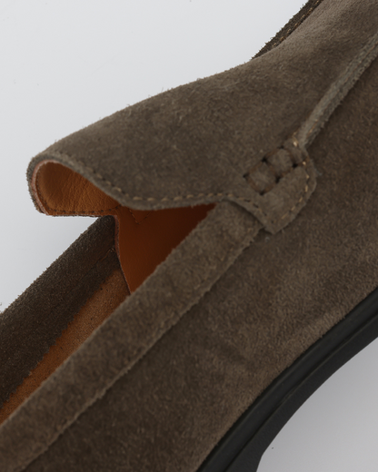 Premium Wildleder-Loafer – Schwarze Sohle
